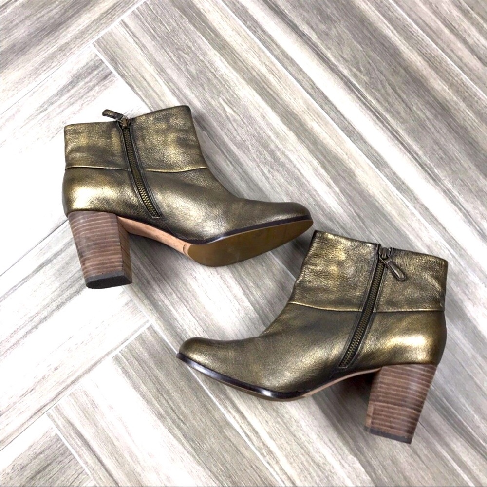 Cole Haan Metallic Bronze Cassidy Ankle Boots Sz 9